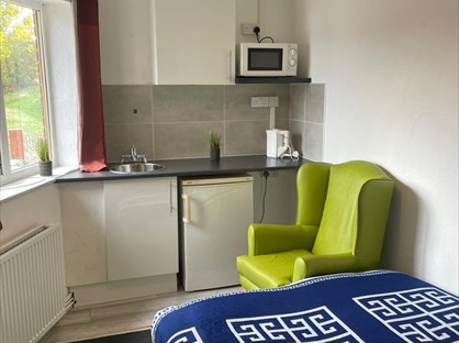 Studio Flat, Station Street, WS10