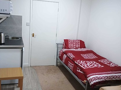 Studio Flat, Station Street, WS10