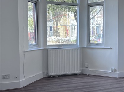 1 Bed Flat, Montague Road, E11