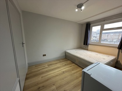 Bedsit, Ashbourne Court, E5