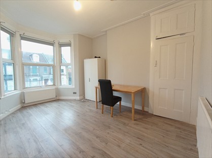 2 Bed Maisonette, Grove Green Road, E11
