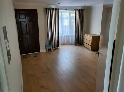Studio Flat, Rookwood Avenue, KT3