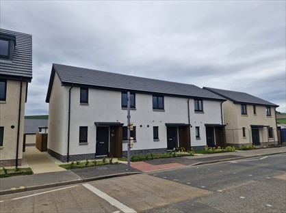 2 Bed Terraced House, Masons Way, EH21