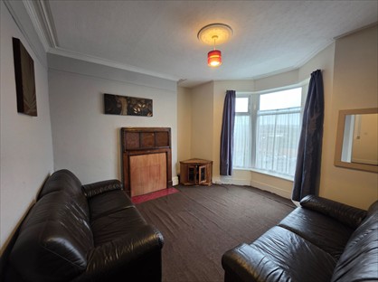 1 Bed Flat, Crompton Place, BB2