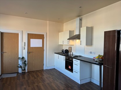 Studio Flat, Church Road, NW4