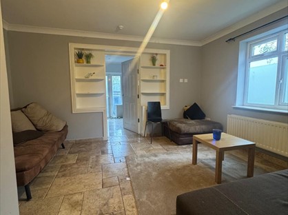 Studio Flat, Leaf Way, AL1