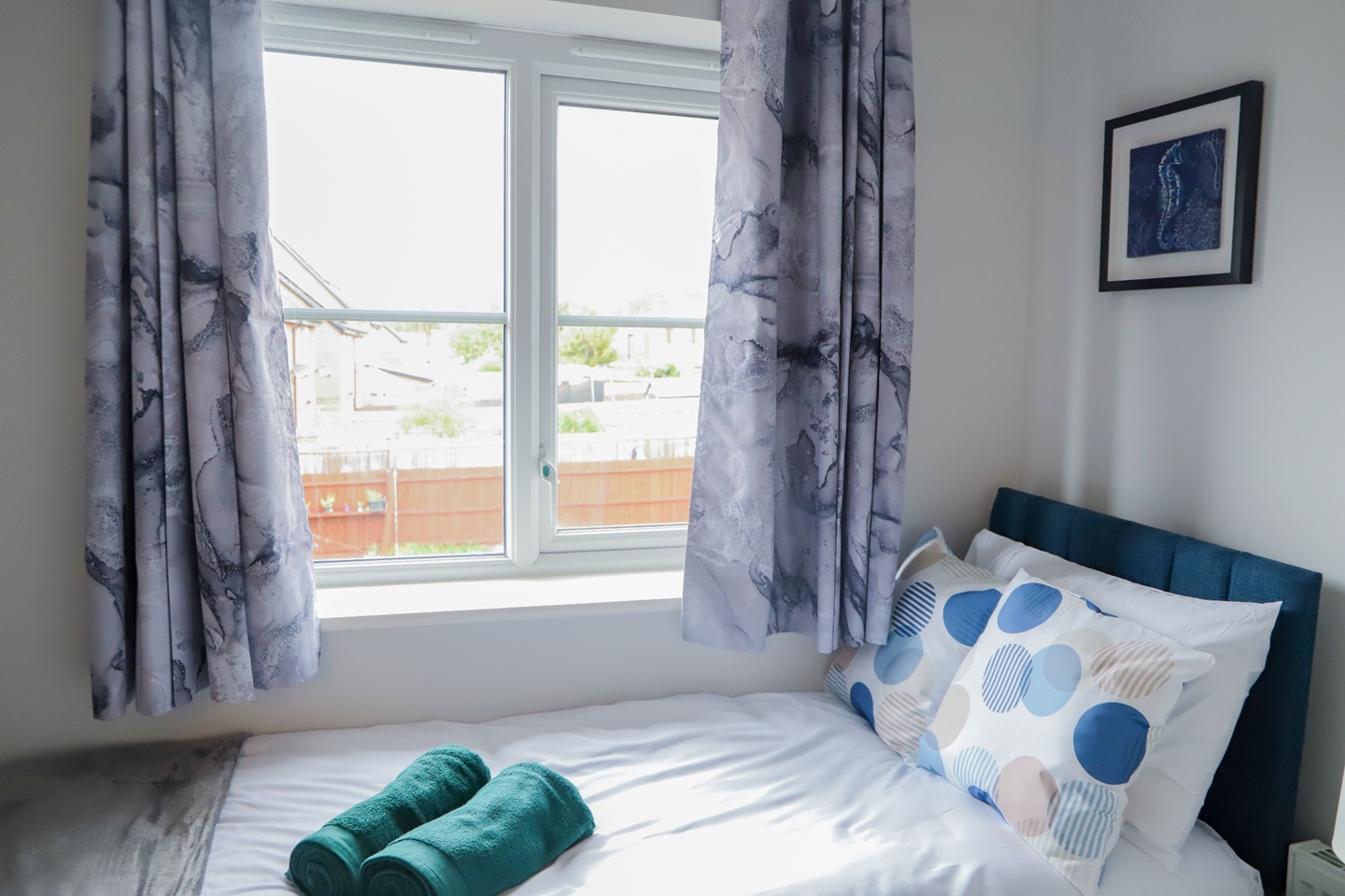 Additional image 2 of 4 Bed Semi-Detached House, Gardenia Road, LE5, N1 7GU