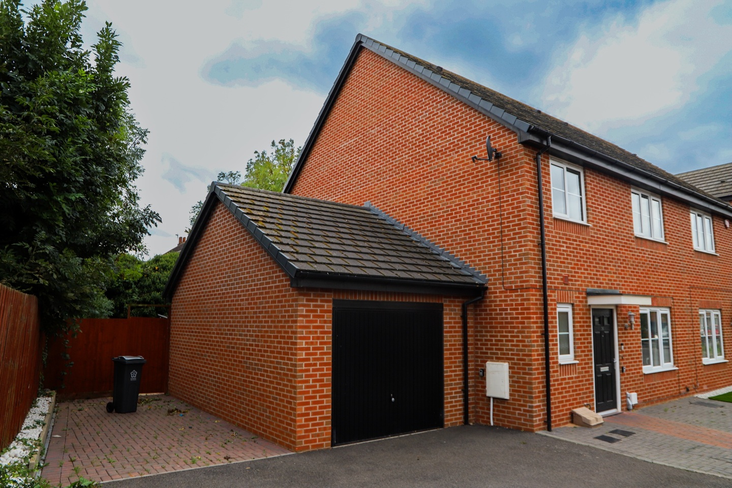 Additional image 19 of 4 Bed Semi-Detached House, Gardenia Road, LE5, N1 7GU