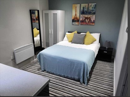 Room in a Shared Flat, Cross St, SY11