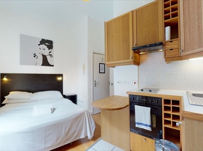 Studio Flat, Cartwright Gardens, WC1H