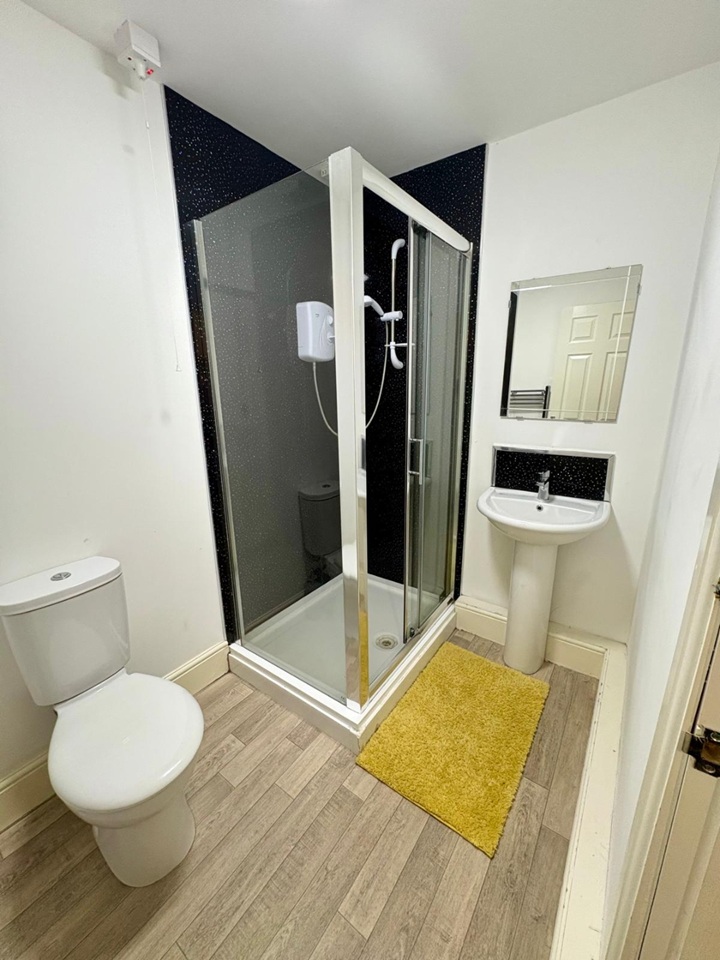 Additional image 13 of 10 Bed Terraced House, Pomona St, S11, N1 7GU