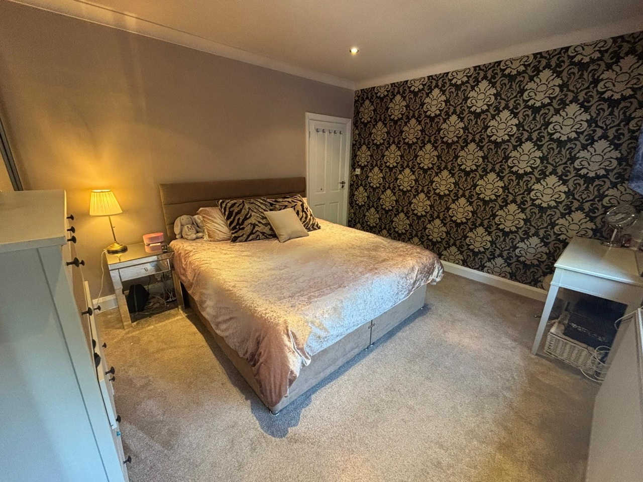 Additional image 2 of 2 Bed Flat, Glenwood Close, LE2, N1 7GU