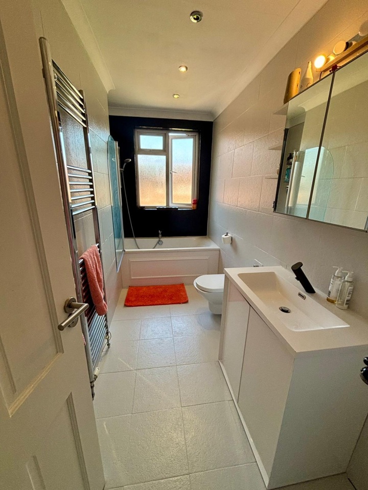 Additional image 8 of 2 Bed Flat, Glenwood Close, LE2, N1 7GU