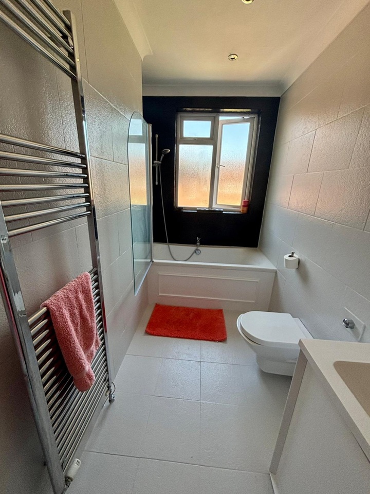 Additional image 9 of 2 Bed Flat, Glenwood Close, LE2, N1 7GU