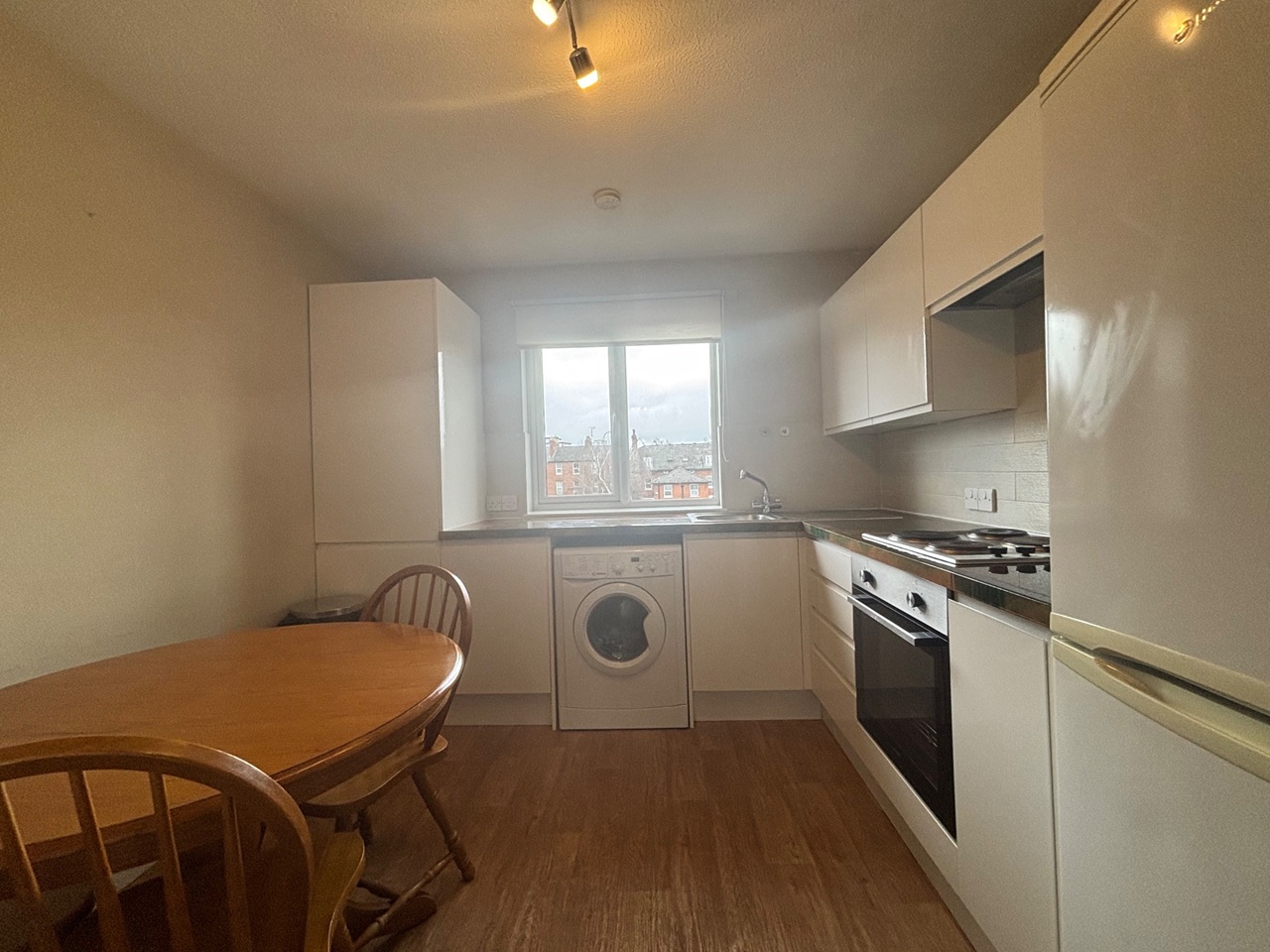 Additional image 3 of 2 Bed Flat, Greys Court, RG1, N1 7GU