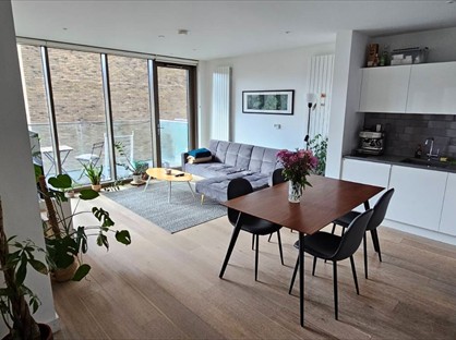 2 Bed Flat, Schooner Road, E16