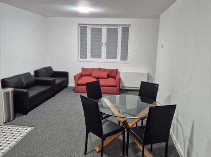 1 Bed Flat, Abbott House, NN1