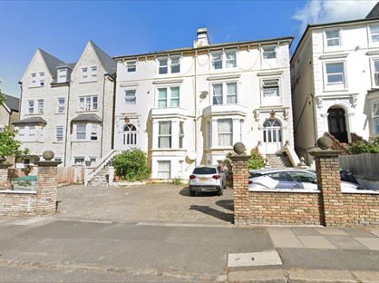 Studio Flat, Croydon Road, SE20