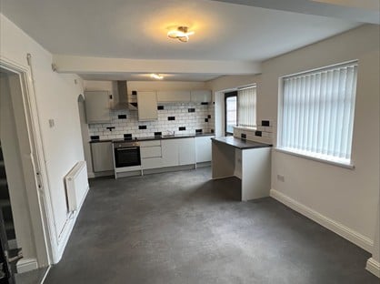 3 Bed Maisonette, Stafford Road, WS10