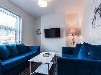 4 Bed Semi-Detached House, Burgess Road, SO16