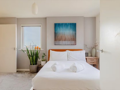 2 Bed Flat, Wager Street, E3