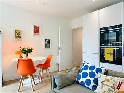 1 Bed Flat, Forbury House, SE13