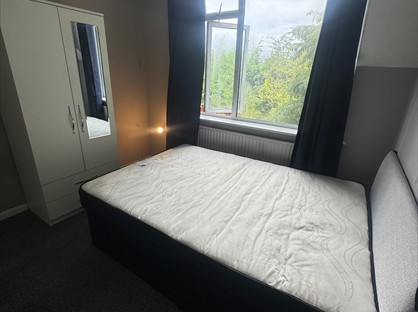 Room in a Shared House, Chapel Street, DY9