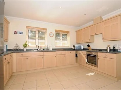 3 Bed Flat, Copper Beech House, GU22