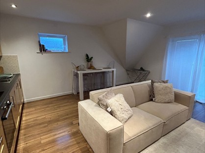 Room in a Shared Flat, Godstone Road, CR3