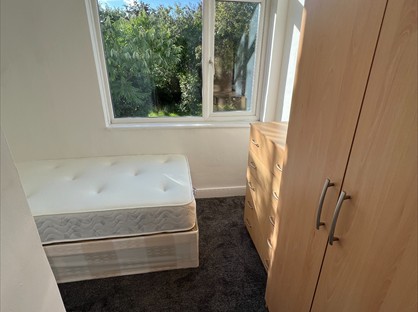 2 Bed Flat, Leeside Crescent, NW11