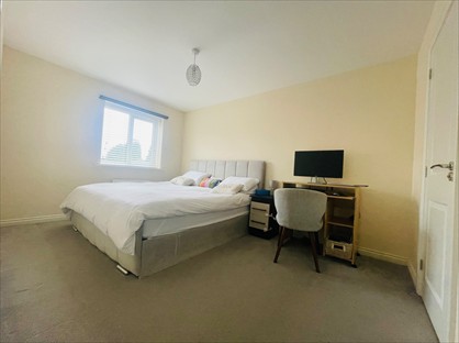 Room in a Shared House, Rook Close, SK16
