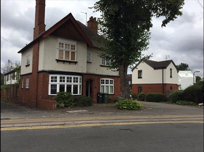 2 Bed Flat, Priory Rd, CV8