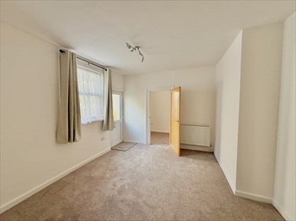 1 Bed Flat, Kingsley Road, PL4