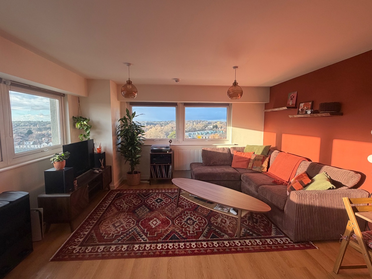 1 Bed Flat, Beacon Tower, BS16, N1 7GU