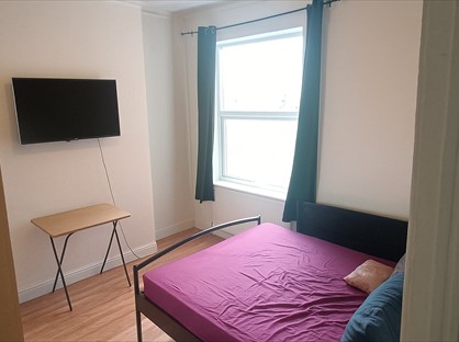 Room in a Shared Flat, Inman House, NW10