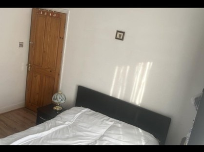 Room in a Shared House, Godstone Road, CR3