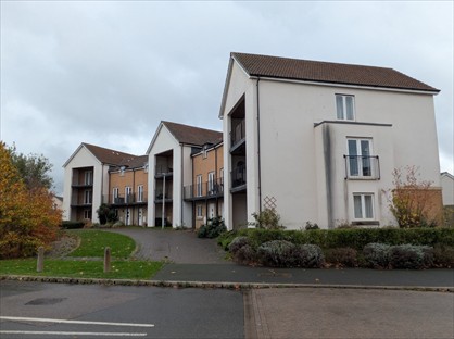 4 Bed Terraced House, Admiral Way, EX2