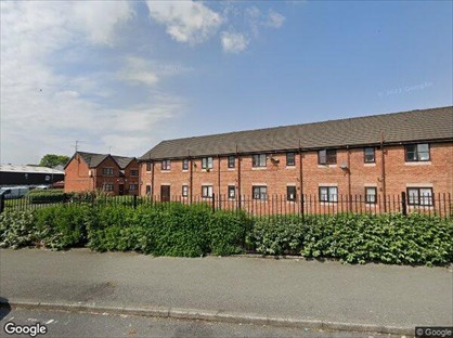 1 Bed Flat, School Hill, BL1