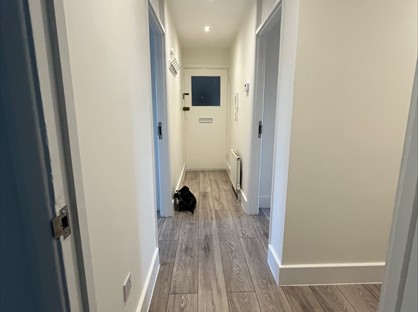 2 Bed Flat, Glengall Road, IG8