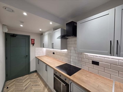 Studio Flat, Mansell Road, W3