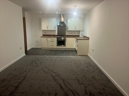 2 Bed Flat, Trinity Street, PL25