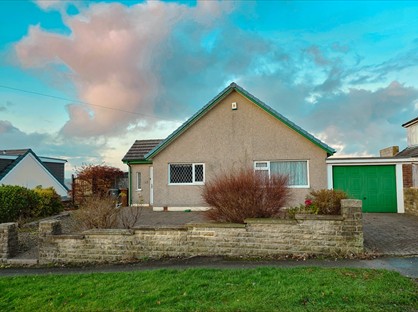 2 Bed Bungalow, Kings Causeway, BB9