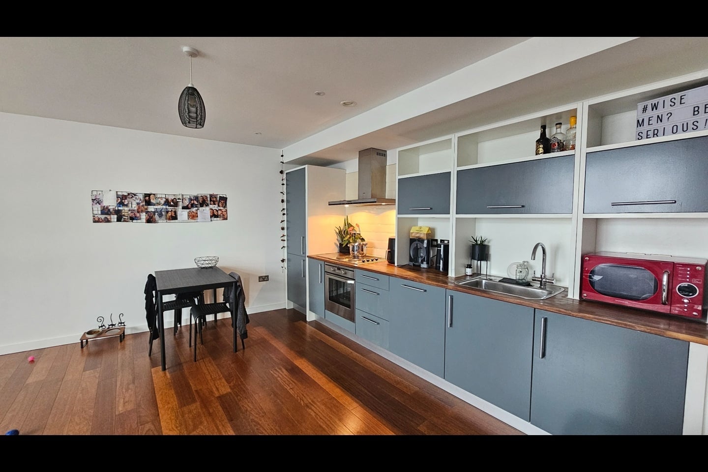 1 Bed Flat, Beetham Tower, L3 photo 3