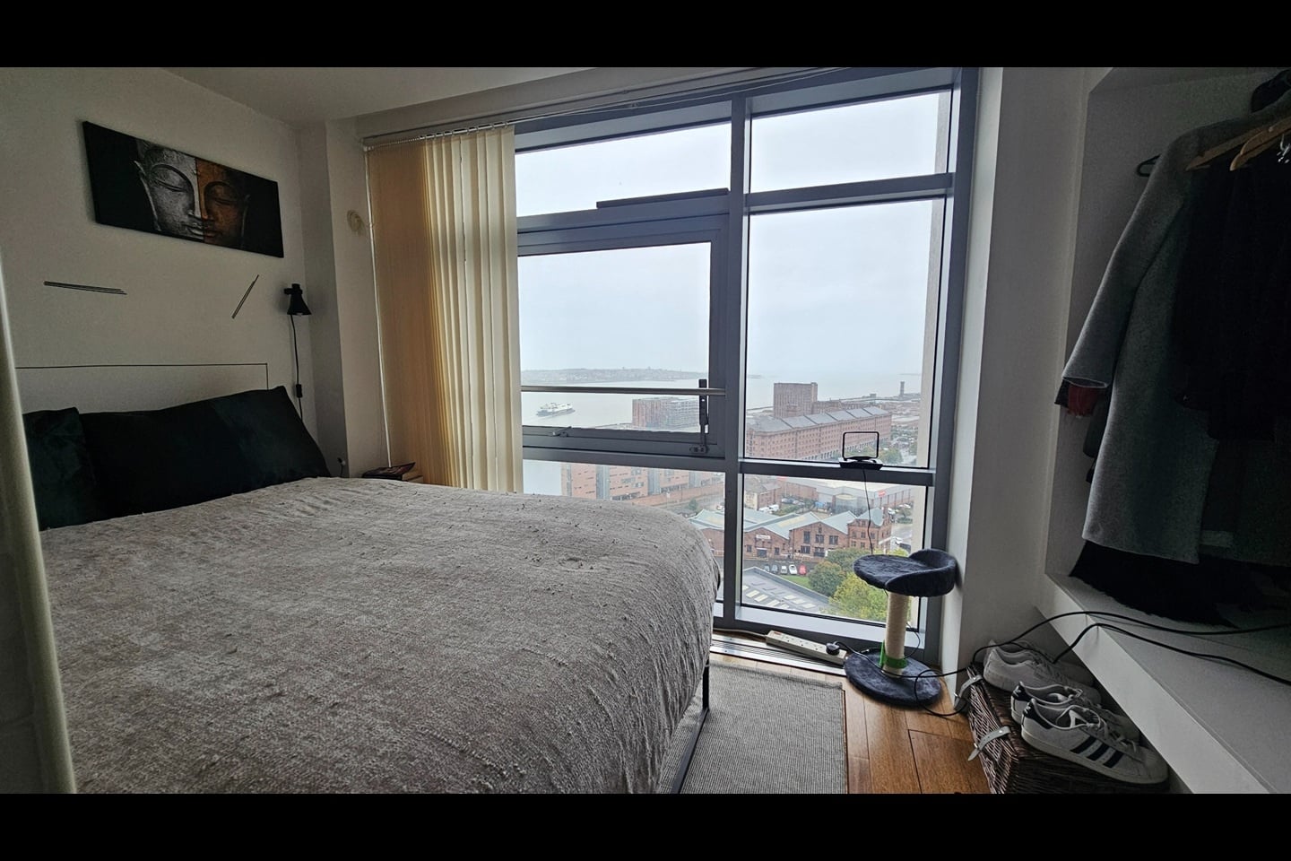 1 Bed Flat, Beetham Tower, L3 photo 4
