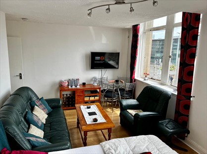 Room in a Shared House, Magnum House, DD1