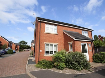 1 Bed Flat, Charlbert Court, WR14