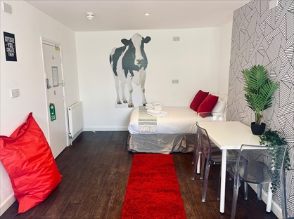 1 Bed Flat, Oriental Place, BN1