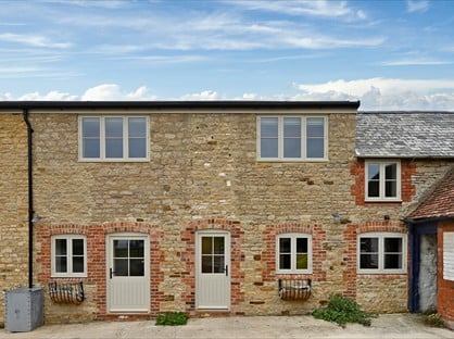 3 Bed End Terrace, Helmdon, NN13