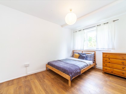 Room in a Shared Flat, Cortis Road, SW15