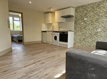 1 Bed Flat, Camden Road, NW1